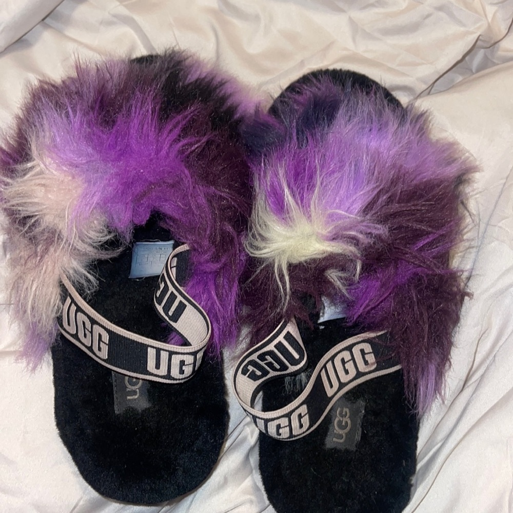 Ugg furry slides